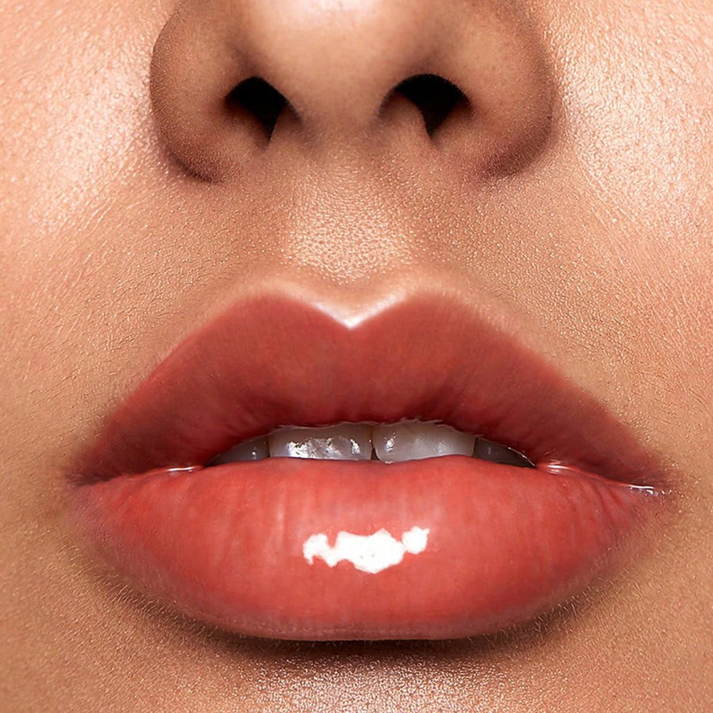 لیپ گلاس حجم دهنده شیگلم مدل Glaze Daze رنگ Apple Spice